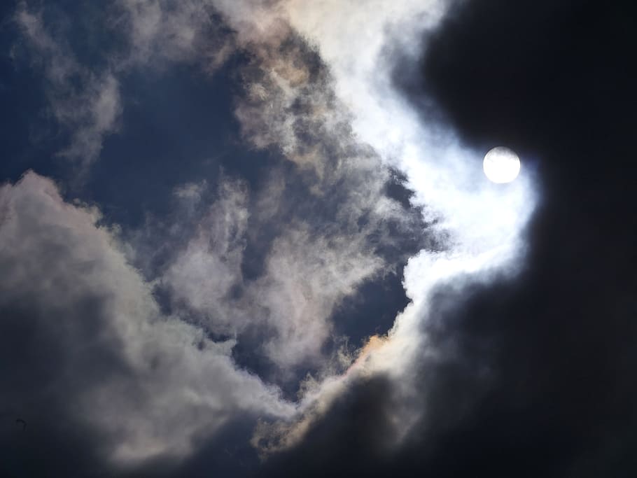 pieno, Luna, ore notturne, inoltrare, nuvole, temporale, cielo, nuvole scure, tempesta, drammatico, minaccioso, nuvole di tempesta, linea di squall, sole, buio, tempo metereologico, nuvola - cielo, solo cielo, Paesaggi, nessuno, bellezza nella natura, scenics - natura, notte, spazio, Inquadratura dal basso, natura, sfondi, la tranquillità, all'aperto, astronomia, maestoso, Cloudscape, nuvoloso, cielo drammatico, chiaro di luna, meteorologia, 5K