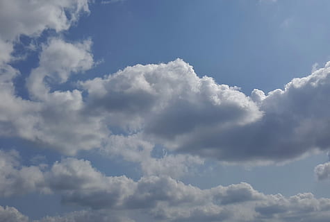 cumulo, nuvole, cielo, nuvole di cielo, nuvole di cielo blu, offuscato, tempo metereologico, nuvola - cielo, natura, sfondi, bellezza nella natura, Cloudscape, blu, vento, ambiente, scenics - natura, idilliaco, soffice, nuvoloso, la tranquillità, Colore bianco, atmosfera, nessuno, all'aperto, morbidezza, meteorologia, luminosa, 2K, CC0, dominio pubblico, privo di copyright