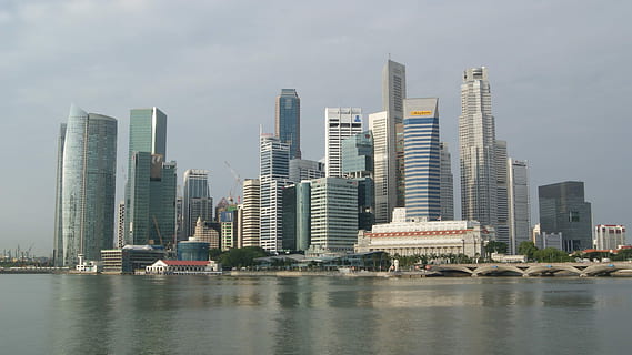 Stadtfoto, Stadt, Foto, Wolkenkratzer, städtische Skyline, Stadtbild, städtische Szene, die Architektur, Fluss, gebaute Struktur, Architektur und Gebäude, Gebäudehülle, Reiseorte, Innenstadt, Wasser, Bürogebäude, berühmter Platz, Ufergegend, Reflexion, modern, Bürogebäude außen, Gebäude, Himmel, große Höhe, Natur, Landschaft, keine Leute, Büro, draußen, Finanzviertel, Bucht, Yacht, 1080P, CC0, gemeinfrei, lizenzfrei