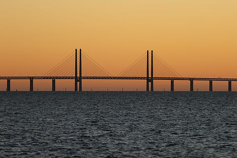 puente, Oceano, mar, silueta, cielo, amanecer, puesta de sol, puente colgante, agua, puente - estructura hecha por el hombre, Estados Unidos, arquitectura, lugar famoso, California, condado de san francisco, estructura construida, conexión, Ingenieria, transporte, frente al mar, destinos de viaje, naturaleza, turismo, belleza en la naturaleza, viaje, al aire libre, bahía, largo, 5K, CC0, dominio público, libre de derechos