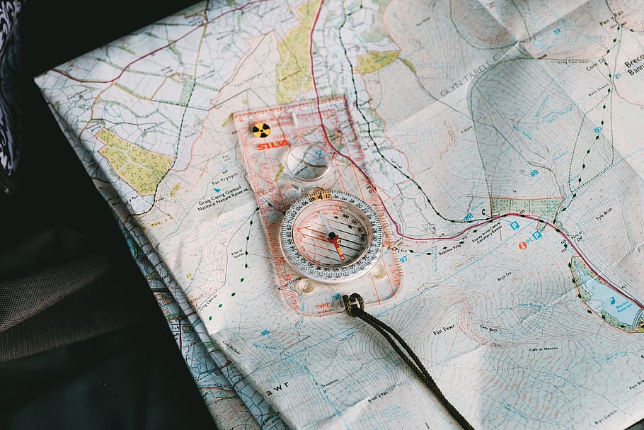 bílý, kompas, politický, mapa, zeměpis, svět, papír, vedení, směr, cestovat, průzkum, detail, mapa světa, destinace, nikdo, objev, cesta, navigační kompas, dobrodružství, starý, vysoký úhel pohledu, cestovní ruch, plánování, ztracený, přeprava, uvnitř, výlet, vyhledávání, 4K