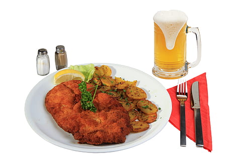 fregit, carn, rodanxes, llimona, blanc, placa, al costat, vibradors de condiments, forquilla, ganivet, tassa de cervesa, ple, superfície, menjar, schnitzel, arrebossat, cuina, nutrició, wiener schnitzel, patates, coberts, tovalló, patates fregides, julivert, sal, pebre, Saler, cervesa, beure, escuma, set, fam, cervesa - alcohol, menjar i beguda, sopar, vaixella, gourmet, dinar, fons blanc, copa, llest per menjar, natura morta, a l'interior, frescor, refresc, taula, cap gent, utensili per menjar, equipament per a la llar, vidre, alimentació saludable, tir de l'estudi, estri de cuina, mida de la porció, ganivet de taula, herba, esmorzar, 8K, CC0, domini públic, lliure de regalies