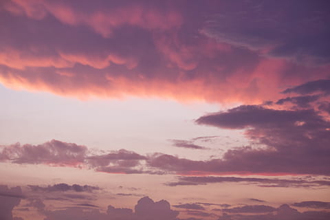 paisatge de núvols al capvespre, rosa, cel, posta de sol, núvols, naturalesa, núvol - cel, cloudscape, bellesa a la natura, cel dramàtic, escenics - natura, tranquil·litat, escena tranquil·la, idíl·lic, llum solar, cap gent, medi ambient, color taronja, atmosfera, fons, cel malhumorat, a l'aire lliure, vent, resum, 5K, CC0, domini públic, lliure de regalies