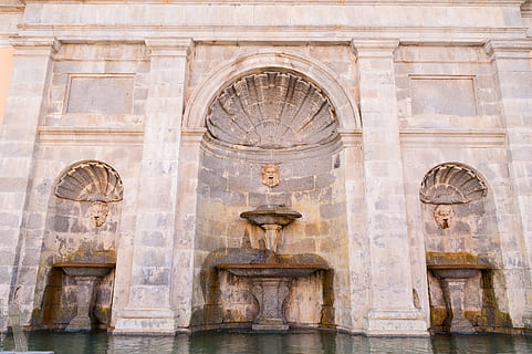 fonte, architettura, Madrid, il passato, storia, struttura costruita, arte e artigianato, esterno dell'edificio, mestiere, rappresentazione, nessuno, religione, scultura, destinazioni di viaggio, rappresentazione umana, giorno, luogo di culto, intaglio - prodotto artigianale, credenza, spiritualità, viaggio, costruzione, all'aperto, ornato, 2K, CC0, dominio pubblico, privo di copyright