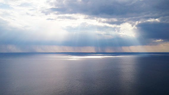mare, natura, cielo, acqua, blu, calma, nuvole, naturale, oceano, all'aperto, riflessione, paesaggio marino, luce del sole, nuvola - cielo, scenics - natura, orizzonte sull'acqua, la tranquillità, orizzonte, bellezza nella natura, ambiente, scena tranquilla, Paradiso, paesaggio, nessuno, skyline urbano, la libertà, astratto, 4K, CC0, dominio pubblico, privo di copyright
