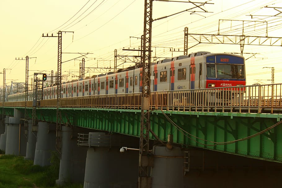 vlak, metro, Han řeka, most, přeprava, spojení, vlak - vozidlo, způsob dopravy, železniční dopravy, kabel, veřejná doprava, elektřina, architektura, stavba, nikdo, nebe, Příroda, technologie, den, elektřina pylon, pozemního vozidla, elektrické vedení, kov, venku, zdroj napájení, 5K