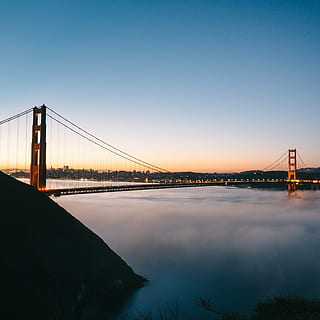 golden, Tor, San Francisco, Brücke, Blau, Himmel, die Architektur, Struktur, Meer, Ozean, Wasser, dunkel, Lichter Stadt, Landschaft, Brücke - künstliche Struktur, Hängebrücke, Verbindung, Stadt, Sonnenuntergang, Fluss, Reiseziele, Transport, gebaute Struktur, Natur, keine Leute, Tourismus, Reise, Ruhe, kopieren sie platz, Bucht, draußen, 4K