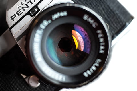 camera, lens, Vintage, technology, camera - Photographic Equipment, lens - Optical Instrument, photography Themes, equipment, single Object, isolated, black Color, optical Instrument, studio Shot, focus - Concept, aperture, sLR Camera, photographic Equipment, shutter, white Background, photograph, close-up, lens - eye, geometric shape, circle, digital camera, indoors, shape, reflection, extreme close-up, text, no people, 4K