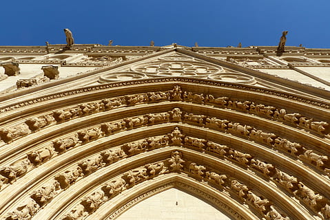 primatial, St-Jean, façade, gothique, roman, lyon, Renaissance, cathédrale, architecture, église, endroit célèbre, L'Europe , Italie, l'histoire, des cultures, toscane, structure construite, extérieur du bâtiment, faible angle de vue, ciel, personne, Destinations de voyage, le passé, ciel clair, journée, cambre, la nature, religion, Voyage, croyance, orné, bâtiment, tourisme, en plein air, colonne architecturale, 4K, CC0, domaine public, libre de droits