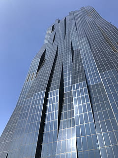 grattacielo, architettura, facciata, costruzione, città, facciate di vetro, struttura, blu, vienna, torre di CC, moderno, futuristico, esterno dell'edificio, innovazione, pannello solare, struttura costruita, cielo, Inquadratura dal basso, edificio per uffici esterno, cielo sereno, ufficio, natura, vetro - materiale, nessuno, riflessione, attività commerciale, giorno, luce del sole, 4K, CC0, dominio pubblico, privo di copyright