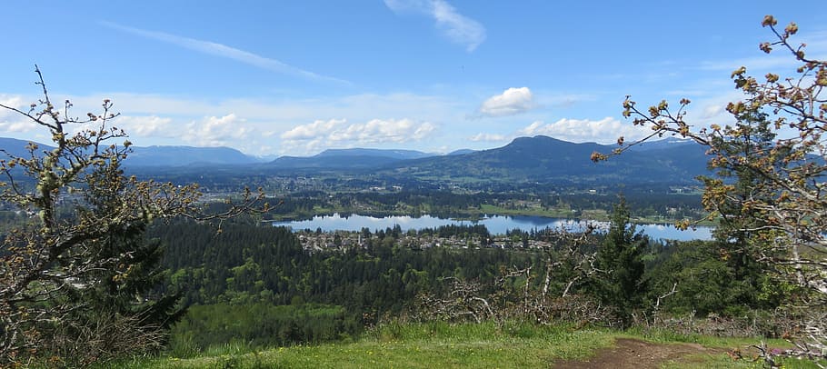 primavera, vista, naturalesa, paisatge, roure, muntanya, llac, planta, bellesa a la natura, arbre, escenics - natura, aigua, escena tranquil·la, cel, tranquil·litat, dia, cap gent, núvol - cel, creixement, escena no urbana, terra, medi ambient, a l'aire lliure, 4K