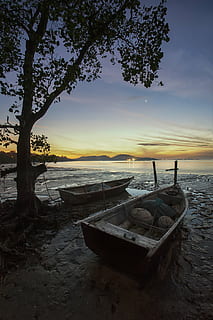 bakgrunn, Strand, båt, soloppgang, kveld, fiske, innsjø, landskap, fjellene, natur, hav, utendørs, elv, strandlinjen, himmel, solnedgang, tidevann, reise, tre, vann, vannscooter, nautisk fartøy, skjønnhet i naturen, transport, ro, rolig scene, fortøyd, sky - himmel, transportmiddel, land, naturskjønnhet - natur, ingen folk, anlegg, horisont over vann, fiskebåt, 720P, CC0, offentlig domene, opphavsrett gratis