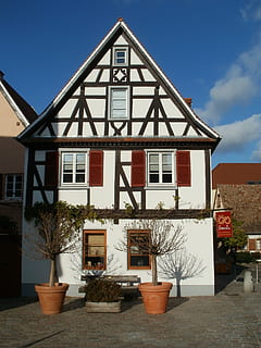 hus, Speyer, træ indramning, arkitektur, Tyskland, bygning, gammel, ydre, facade, foran, historisk, kunsthåndværk, maleriske, hjem, ejendom, beboelse, bygget struktur, bygning udvendig, himmel, natur, potteplante, ingen mennesker, plante, dag, vindue, boligområde, udendørs, bord, sky - himmel, træ, by, foran eller baggård, blomsterkrukke, rækkehus, 1080P, CC0, offentligt domæne, royaltyfrie