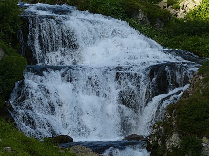 riu, pedra, aigua, fred, murmuri, rugit, salvatge, rierol de muntanya, bach, líquid, refresc, beure, bonic, romàntic, encantador, idíl·lic, escenics - natura, bellesa a la natura, cascada, moviment, aigua que flueix, rock, naturalesa, exposició llarga, poder, sòlid, poder a la natura, rock - object, cap gent, moviment borrós, dia, terra, planta, escena no urbana, que flueix, a l'aire lliure, caient aigua, 4K, CC0, domini públic, lliure de regalies
