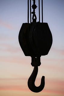 kran, remskive, maskine, arbejde, at løfte, bygning, metal, websted, industriel, kranarm, ingen mennesker, himmel, solnedgang, hængende, fokus på forgrunden, silhuet, tæt på, krog, natur, udendørs, dag, udstyr, lænke, historie, design, skumring, sort farve, fortiden, 5K, CC0, offentligt domæne, royaltyfrie