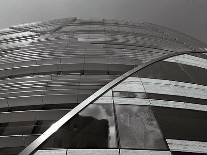 arquitectura, modern, edifici, façana, düsseldorf, finestra, formigó armat, negre blanc, estructura construïda, exterior de l'edifici, vista d’angle baix, ciutat, naturalesa, dia, cap gent, cel, vidre - material, patró, exterior d’edifici d’oficines, oficina, a l'aire lliure, escala, reflexió, barana, 1080P, CC0, domini públic, lliure de regalies