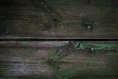 textura, fusta, vell, marró, tauler, material, natural, fosc, superfície, pissarra, aspre, gra, estructura, material de fusta, fons, patró, sòls, marc complet, cap gent, primer pla, resistent, dia, espatllat, arbre, planta, esquerdat, a l'aire lliure, naturalesa, gra de fusta, deteriorament, 5K, CC0, domini públic, lliure de regalies