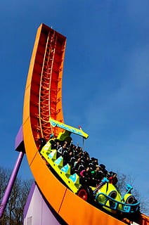 coaster, emoção, Diversão, alegria, rir, Rapidez, montanha russa, excitação, parque, rolo, passeio, entretenimento, Alto, velozes, laço, aventura, grito, tema, atração, Toque, azul, Parque de diversões, passeio de parque de diversões, roda gigante, Carnaval itinerante, céu, cultura artística e entretenimento, natureza, céu limpo, visão de baixo ângulo, dia, atividade de lazer, gozo, arquitetura, ninguém, ao ar livre, multi colorido, estrutura construída, amarelo, feirante, 2K, CC0, domínio público, royalty free