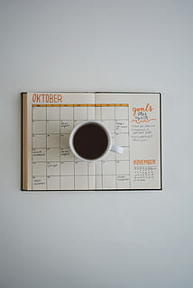 bianca, tazza di caffè, calendario, ottobre, tazza, caffè, calendario di Oktober, diario, progettista, rivista, scrivania, organizzatore, flatlay, ordine del giorno, bullet journal, in casa, testo, girato in studio, sceneggiatura occidentale, nessuno, comunicazione, direttamente sopra, carta, copia spazio, numero, avvicinamento, forma geometrica, natura morta, caffè - bevanda, cibo e bevande, bere, pianificazione, boccale, 2K, CC0, dominio pubblico, privo di copyright