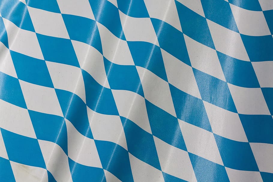 blau, blanc, superfície de patró argyle, bandera, baviera, diamant, regions, fons, marc complet, patró, cap gent, forma, decoració, repetició, disseny, resum, dia, multicolor, naturalesa, celebració, primer pla, ratlles, forma de triangle, a l'aire lliure, esdeveniment, 4K