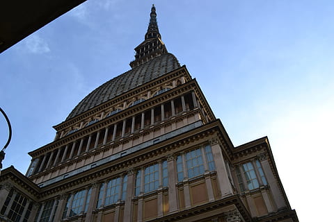 Torino, mooli, muistomerkit, arkkitehtuuri, kuuluisa paikka, arkkitehtuuri ja rakennukset, rakennuksen ulkoa, Englanti, uk, rakennettu rakenne, matkakohteet, historia, matala kulma, taivas, ikkuna, rakennus, ei ihmisiä, päivä, luonto, palvonnan paikka, torni, uskonto, uskomus, hengellisyys, menneisyys, ulkona, kaupunki, 4K, CC0, public domain, rojaltivapaa