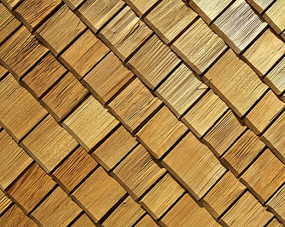 sense títol, fusta, textura, patró, diagonal, paret, fons, marc complet, cap gent, repetició, material de fusta, primer pla, forma, disseny, a l'interior, marró, dia, forma geomètrica, vista d’angle alt, forma quadrada, llum solar, en fila, funció de construcció de parets, Criss cross, 5K, CC0, domini públic, lliure de regalies