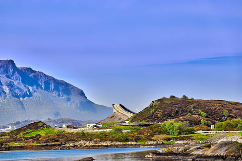 Karosserie, Wasser, Land, Brücke, Wolken, Landschaft, Aussicht, Himmel, Norwegen, atlantisch, Ozean, Berge, Natur, Meer, Die Sonne, Lofoten, tolle, Norge, Ausflug, wunderschönen, schöne Aussicht, Panorama, friedlich, Fotos, Fotograf, Reise, Reiseleben, Reiseblogger, reisefotografie, Beeindruckend, Fjorde, Abenteuer, See, schön, Besuchen Sie Norwegen, unglaublich, Foto, Berg, szenen, draußen, Hügel, Europa, Gebirge, Blau, keine Leute, Sommer-, Schönheit in der Natur, Farbbild, ländliche Szene, wolke - himmel, Fluss, Szenen - Natur, Reiseziele, Umgebung, Ruhe, ruhige Szene, kalte Temperatur, Lagune, Gipfel, schneebedeckter Berg, 5K, CC0, gemeinfrei, lizenzfrei