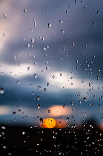 regn, Sol, fönster, regndroppe, himmel, regnstorm, humör, kväll, släppa, våt, bakgrunder, väder, abstrakt, vatten, natur, flytande, glas - material, transparent, fokusera på förgrunden, inget folk, full ram, närbild, solnedgång, moln - himmel, regnperiod, utomhus, glas, 5K, CC0, offentligt domän, royaltyfria
