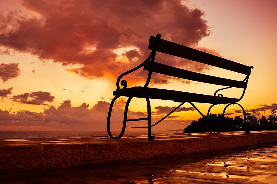 foto de la silueta, banc, daurat, hores, posta de sol, cel, núvols, paisatge, romàntic, tardor, vespre, naturalesa, núvol - cel, bellesa a la natura, color taronja, silueta, cap gent, escenics - natura, sol, terra, cel dramàtic, absència, tranquil·litat, a l'aire lliure, llum solar, medi ambient, aigua, escena tranquil·la, 4K
