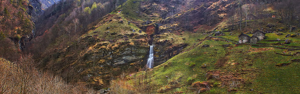 fotografia time lapse, cascate, fotografia di paesaggio, montagna, fusione, acqua, cascata, valle, panoramico, natura, paesaggio, Paesaggi, all'aperto, immagine a colori, colore verde, scena rurale, nessuno, pianta, crescita, giorno, scenics - natura, terra, bellezza nella natura, ambiente, albero, foresta, movimento, autunno, la tranquillità, scena non urbana, scena tranquilla, flusso - acqua che scorre, acqua corrente, fluente, foresta pluviale, 8K, CC0, dominio pubblico, privo di copyright