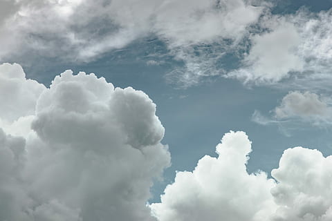 lavvinklet billede, hvid, skyer, dagtimerne, hvid sky, struktur, himmel, Sky, cloudscape, kigger op, over skyerne, udendørs, luft, opad, desktop, tapet, hd tapet, puffy, Schweiz, Geneve, drama, sky - himmel, baggrunde, atmosfære, miljø, fluffy, vind, natur, overskyet, levende farve, ingen mennesker, hvid farve, dramatisk himmel, storm sky, blå, idyllisk, blødhed, frihed, lyse, abstrakt, lagdelt, 5K, CC0, offentligt domæne, royaltyfrie