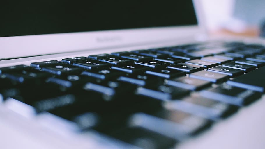 Macbook Pro, fermer, photo, macbook, air, clavier, portable, ordinateur, La technologie, Pomme, affaires, Technologie sans fil, lien, la communication, clavier d'ordinateur, l'Internet, mise au point sélective, équipement informatique, à l'intérieur, personne, partie informatique, équipement, contrôle, dispositif d'information portable, objet unique, clé d'ordinateur, crime d'ordinateur, équipement électrique, 2K