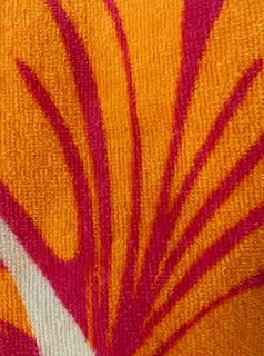 rouge, Orange, textile, en tissu, texture, blanc, torchon, Matériel, graphique, coloré, brillant, amusement, plage, loisir, doux, confort, sec, fleur, hibiscus, conception, serviette, coton, décoratif, structure, surface, toile de fond, fil, lin, tissé, arrière-plans, plein cadre, texturé, multi couleur, modèle, fermer, personne, à l'intérieur, jaune, la laine, Vêtements, couleur orange, couleurs éclatantes, rayé, art et Artisanat, couverture, douceur, broderie, violet, effet texturé, 2K, CC0, domaine public, libre de droits