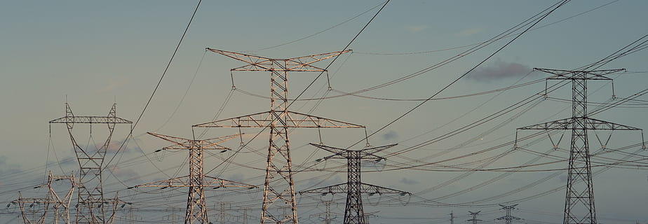 Elektrizität, Pylon, Sohn, Kabel, Stromleitung, Hochspannung, elektrische Kabel, Struktur, Metall, Kraftstoff- und Stromerzeugung, Technologie, Strommast, Netzteil, Verbindung, Natur, die Architektur, Himmel, Turm, gebaute Struktur, keine Leute, Transport, Kommunikation, draußen, Umgebung, Zeichen, Draht, Komplexität, stehlen, Legierung, 5K, CC0, gemeinfrei, lizenzfrei