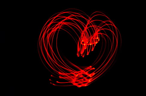 illustrazione di cuore rosso, cuore, guidato, luce, rosso, luce a led, punti di luce, tubo leggero, illuminazione, astratto, lampada, bulbi, colore, luci, colorato, attuale, diodi emettitori di luce, inferno, fai luce, lampada a LED, raggi, dipingere, pittura leggera, amore, romanza, romantico, benvenuto, movimento, illuminato, notte, raggiante, lunga esposizione, creatività, girato in studio, movimento sfocato, sfondo nero, modello, Filatura, lana filo, sentiero leggero, fuoco, nessuno, luce - fenomeno naturale, arte e artigianato, 1080P, CC0, dominio pubblico, privo di copyright