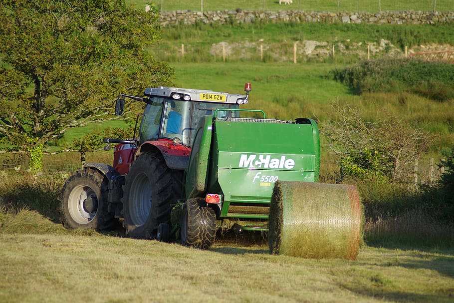 embassament, fenc, tractor, bala, empacadora, herba, país, agrícola, Agricultura, granja, camp, escena rural, maquinària, collita, cultiu, maquinària agrícola, treball, naturalesa, a l'aire lliure, equipament, transport, vehicle terrestre, manera de transport, equipament agrícola, dia, terra, planta, color verd, paisatge, cap gent, arbre, 5K