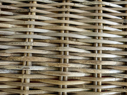 fotografie aproape, bej, cos de rachita, stuf, fundal, textură, maro, natură, natural, suprafaţă, ţese, țesut, material, texturată, ţesut, textil, ambarcațiune, lucrat manual, de răchită, coş, paie, artizanat, în interior, industrie, nici o persoana, a închide, zi, fundaluri, cadru complet, model, lemn - material, grămadă, repetiţie, metal, natură moartă, grup mare de obiecte, recipient, abundenţă, selectiv, încrucişat, interconectate, 1080P, CC0, domeniu public, fără drepturi de autor