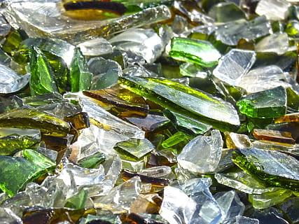 grønn, gjennomskinnelig, glass dekor mye, brutte briller, krystallene, bakgrunn, tekstur, briller, knust glass, full ramme, krystall, ingen folk, fast, nærbilde, mineral, edelsten, stor gruppe gjenstander, innendørs, smykker, stein - objekt, geologi, overflod, dyrebar perle, stilleben, studio skudd, selektiv fokusering, skinnende, stein, kvarts, halvverdig perle, 4K, CC0, offentlig domene, opphavsrett gratis
