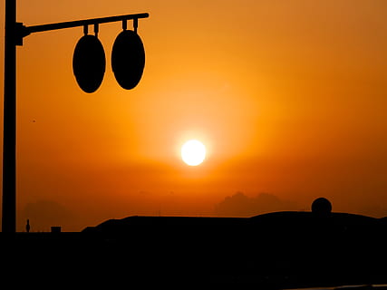 Schattenbildfoto, runder Metallrahmen, golden, Stunde, Sonnenuntergang, Licht, Himmel, Silhouette, orange Farbe, Schönheit in der Natur, Sonne, Szenen - Natur, Natur, keine Leute, kopieren sie platz, draußen, ruhige Szene, Sonnenlicht, Umgebung, idyllisch, Ruhe, Kreis, Dramatischer Himmel, Transportmittel, die Architektur, 1080P, CC0, gemeinfrei, lizenzfrei