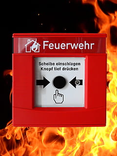 detector de mans, mà, detector d’incendis, polsador, botó, alarma, foc, sistema d’inici de sessió, sistema d’alarma d’incendis, detectors d'incendis, seguretat, sicherheitstechnik, tecnologia, risc, guardar, marca, flama, calor, bma, accidents i desastres, vermell, salut i medicina, perill, urgència, comunicació, text, signe, cap gent, cremant, guió occidental, foc - fenomen natural, senyal d'advertència, primer pla, rescat, signe d'informació, calor - temperatura, informació, alarma d'incendis, a l'interior, mànega d'incendis, 4K, CC0, domini públic, lliure de regalies