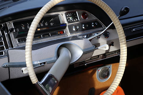 auto, Old Timer, citroen, klassiek, automotive, voertuigen, PKW, passagiersauto's, oldtimer auto, stuur, dashboard, vervoer, wijze van transport, peilen, landvoertuig, motorvoertuig, Controlepaneel, auto-interieur, voertuig interieur, schakelen, binnenshuis, controle, luxe, geen mensen, technologie, rijkdom, snelheidsmeter, reizen, detailopname, 5K, CC0, publiek domein, royaltyvrij