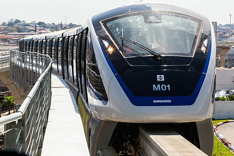 monorotaia, sp, ingegneria, mezzi di trasporto, modalità di trasporto, giorno, all'aperto, nessuno, città, modo di trasporto, testo, veicolo terrestre, sceneggiatura occidentale, comunicazione, trasporto pubblico, trasporto ferroviario, architettura, ringhiera, natura, treno, treno - veicolo, luce del sole, viaggio, connessione, numero, traccia, 2K, CC0, dominio pubblico, privo di copyright