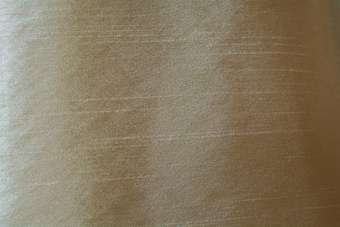 brunt tekstil, baggrund, struktur, beige, gardin, stof, ting tekstur, klud baggrund, tæt, baggrunde, ingen mennesker, tekstureret, fuld ramme, tæt på, indendørs, træ - materiale, dag, Brun, tekstureret effekt, papir, Kunst og håndværk, kopiere plads, menneskeskabt objekt, abstrakt, manden lavet, industri, antik, skinnende, materiale, ekstrem nærbillede, mønster, natur, blank, luksus, læder, 2K, CC0, offentligt domæne, royaltyfrie