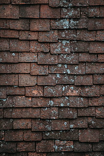 Nahansicht, Fotografie, braun, grau, Beton, Ziegel, braunes Schindeldach, alt, Dachziegel, Fliese, Material, Terrakotta, grunge, Backstein, Hintergründe, Muster, rot, Wandbau - Funktion, die Architektur, Baugewerbe, texturiert, verwittert, Gebäudehülle, Rau, schmutzig, Ziegelwand, Vollbild, Stapel, Wand, keine Leute, Wiederholung, Tag, gebaute Struktur, draußen, Baumaterial, Anordnung, Struktureffekt, 4K, CC0, gemeinfrei, lizenzfrei
