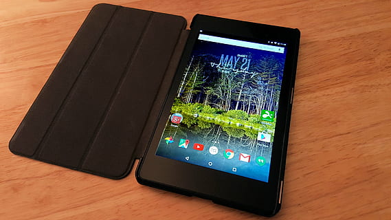 Tablette, Android, Computer, Handy, Mobiltelefon, Fall, Schnittstelle, Bildschirm, Portfolio, kabellose Technologie, Technologie, Kommunikation, Verbindung, digitale Tablette, tragbares Informationsgerät, Smartphone, Internet, Tabelle, Computernetzwerk, Berührungsempfindlicher Bildschirm, keine Leute, Holz - Material, Ausrüstung, Mobiltelefon, Gerätebildschirm, Nahansicht, High Angle View, elektrische Ausrüstung, 5K, CC0, gemeinfrei, lizenzfrei