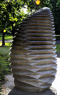Statue, Probe, Rhythmus, Hintergrundbeleuchtung, Natur, Baum, draußen, Pflanze, Tag, keine Leute, in einer Reihe, Treppe, Muster, Sonnenlicht, Richtung, Wiederholung, die Architektur, Wachstum, Park - menschgemachter Raum, Park, Land, der Weg nach vorn, Schatten, Ruhe, 2K, CC0, gemeinfrei, lizenzfrei