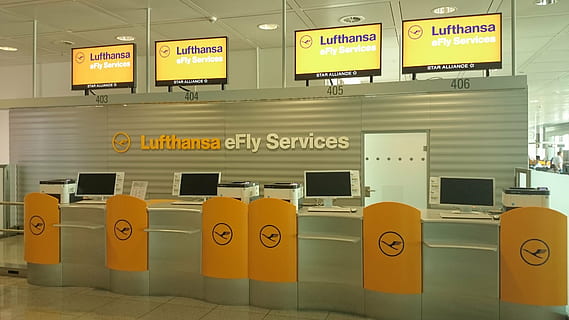 Lufthansa, โอน, สวิตซ์, สถาปัตยกรรม, สนามบิน, ระหว่างประเทศ, อาคาร, สายการบิน, ในบ้าน, เป็นแถวเป็นแนว, สัญญาณ, การขนส่ง, ไม่มีคน, สถานีรถไฟใต้ดิน, ข้อความ, การสื่อสาร, ขาด, ความปลอดภัย, รถไฟใต้ดิน, โหมดการขนส่ง, คำแนะนำ, การขนส่งสาธารณะ, จำนวน, เคียงบ่าเคียงไหล่, สคริปต์ที่ไม่ใช่แบบตะวันตก, พื้น, การทำซ้ำ, เพดาน, 4K, CC0, โดเมนสาธารณะ, ค่าลิขสิทธิ์ฟรี