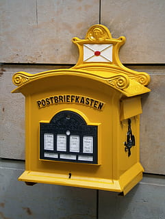 buzón, buzones, buzón de correo, enviar, letras, publicar einwurf, Amigo por correspondencia, amarillo, texto, comunicación, pared - característica de la construcción, escritura occidental, nadie, arquitectura, de cerca, estilo retro, día, buzón publico, número, correo, estructura construida, teléfono, tecnología, al aire libre, correspondencia, 4K, CC0, dominio público, libre de derechos