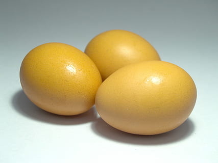 Ei, Rosa, Markt, Eierschale, Cholesterin, Rosa, Markt, Mahlzeit, Landwirtschaft, Diät, braun, Gelb, Frühstück, Eigelb, Bauernhof, Geflügel, Makro, Ostern, Nahansicht, Farbe, Küche, Hintergrund, gekocht, Single, Detail, Lebensmittel, roh, natürlich, köstlich, organisch, Hähnchen, Oval, Nahrung, ungekocht, fermentiert, gesund, Jahrhundert, nahrhaft, Schale, Zutat, frisch, Natur, Eiweiß, Produkt, Tier, Essen und Trinken, Studioaufnahme, gesundes Essen, keine Leute, Wohlbefinden, drinnen, Frische, Stillleben, Gruppe von Objekten, drei Objekte, Rohkost, Reichtum, Obst, zwei Objekte, Tabelle, tierisches Ei, kleine Gruppe von Objekten, 2K, CC0, gemeinfrei, lizenzfrei