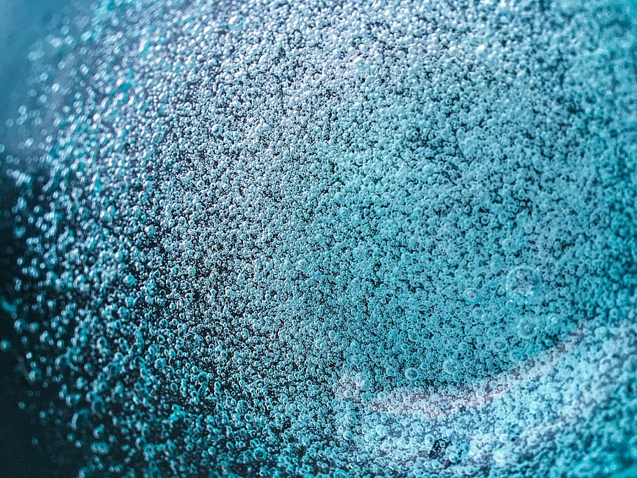 mělký, zaostřovací fotografie, vodní bubliny, bubliny, voda, abstraktní, modrý, makro, bokeh, texturou, pozadí, celý rám, textil, uvnitř, vzor, vlna, nikdo, detail, selektivní zaměření, stálý život, sklo - materiál, hojnost, koberec - dekor, oblečení, materiál, velká skupina objektů, koberec, den, měkkost, 4K